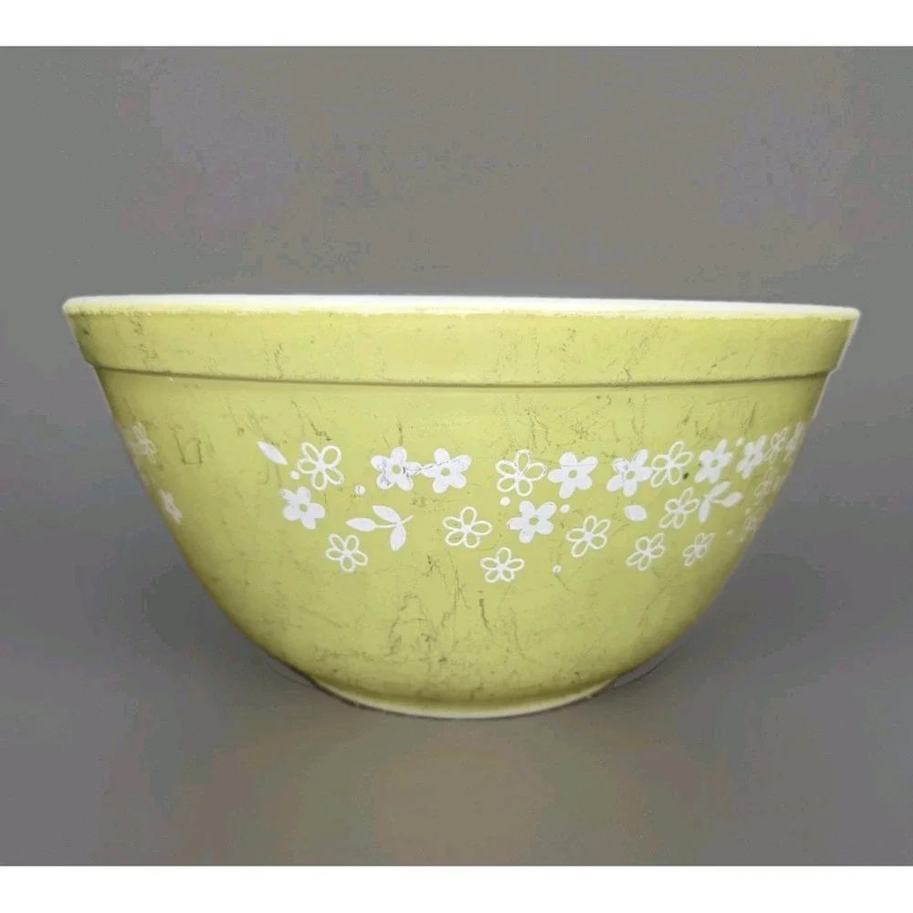 Vintage Pyrex Spring Blossom Crazy Daisy Green Mixing Bowls 401 402 403